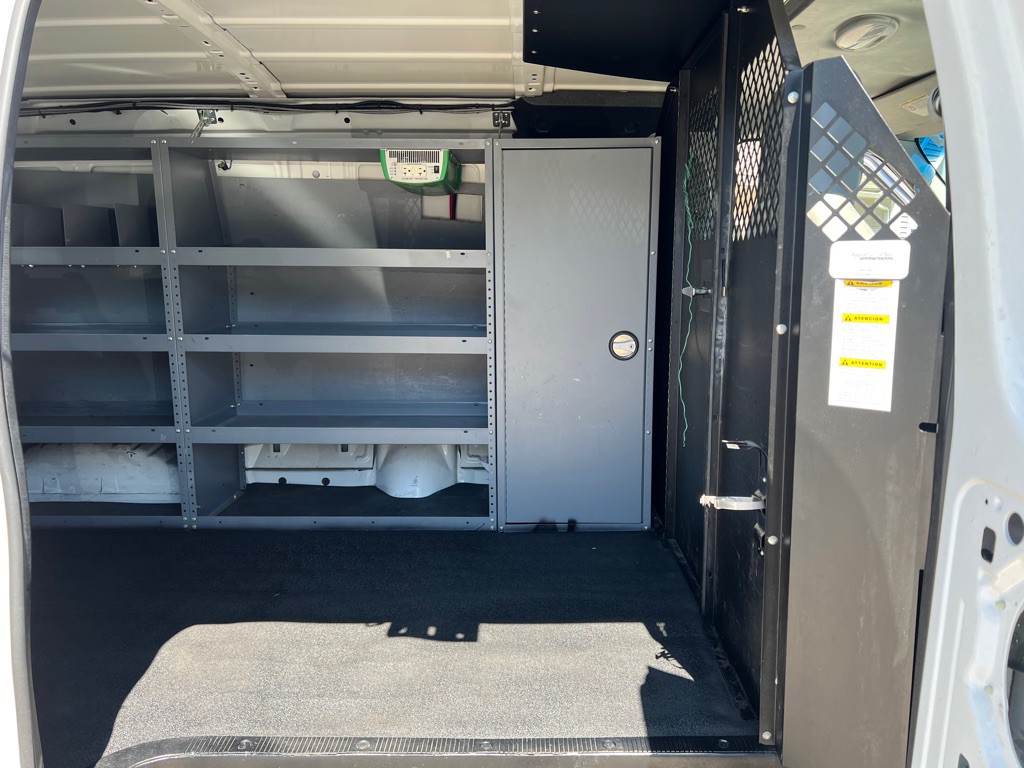 2010 Ford Econoline Image 12