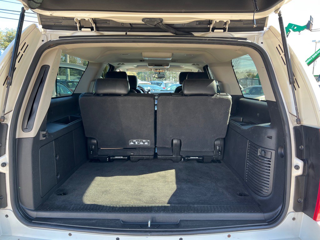 2013 Chevrolet Suburban Image 14