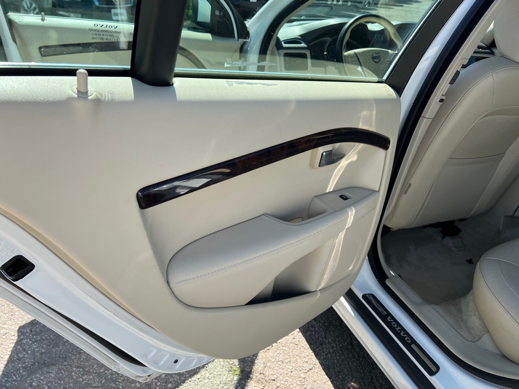 2015 Volvo S80 Image 12