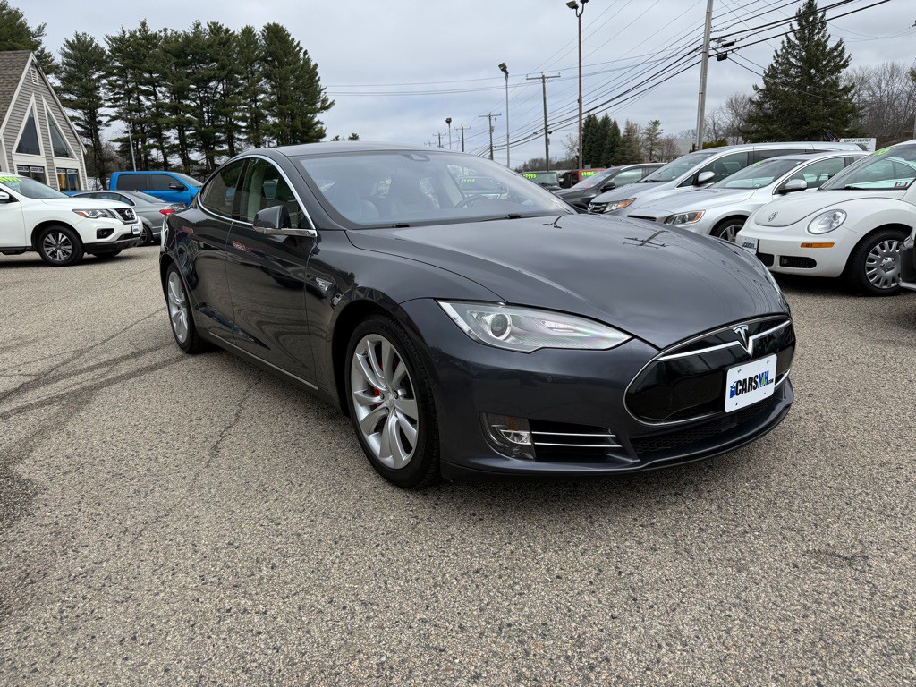 2015 Tesla Model S Image 3