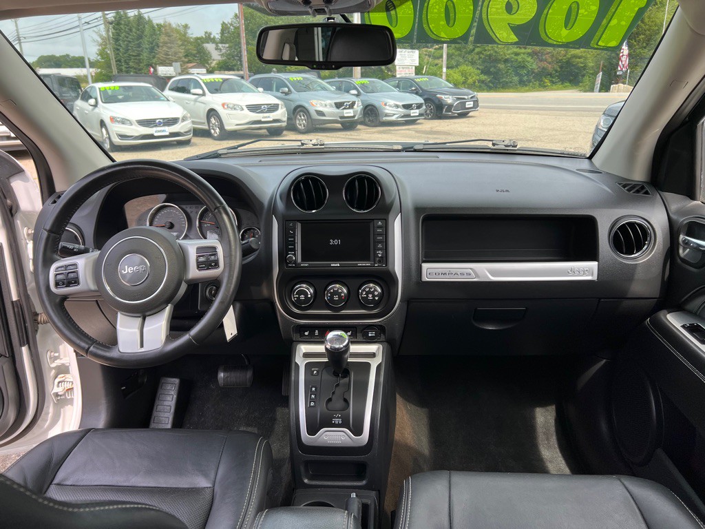 2014 Jeep Compass Image 17