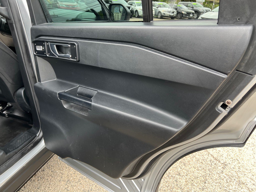2020 Ford Explorer Image 15