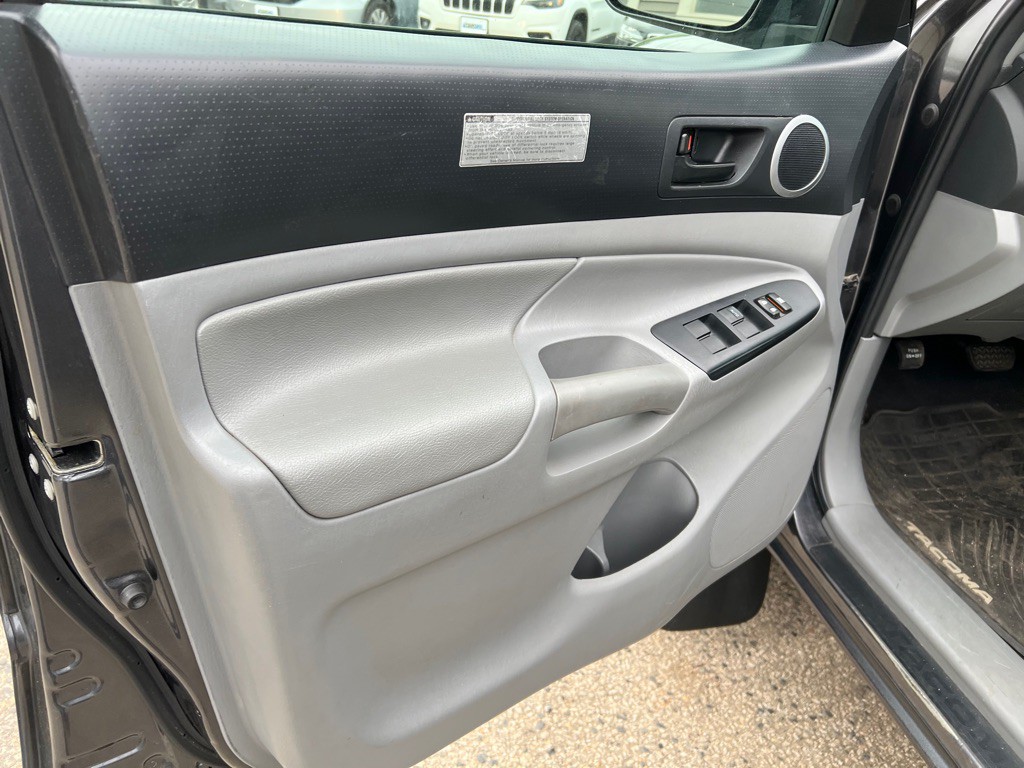 2012 Toyota Tacoma Image 10