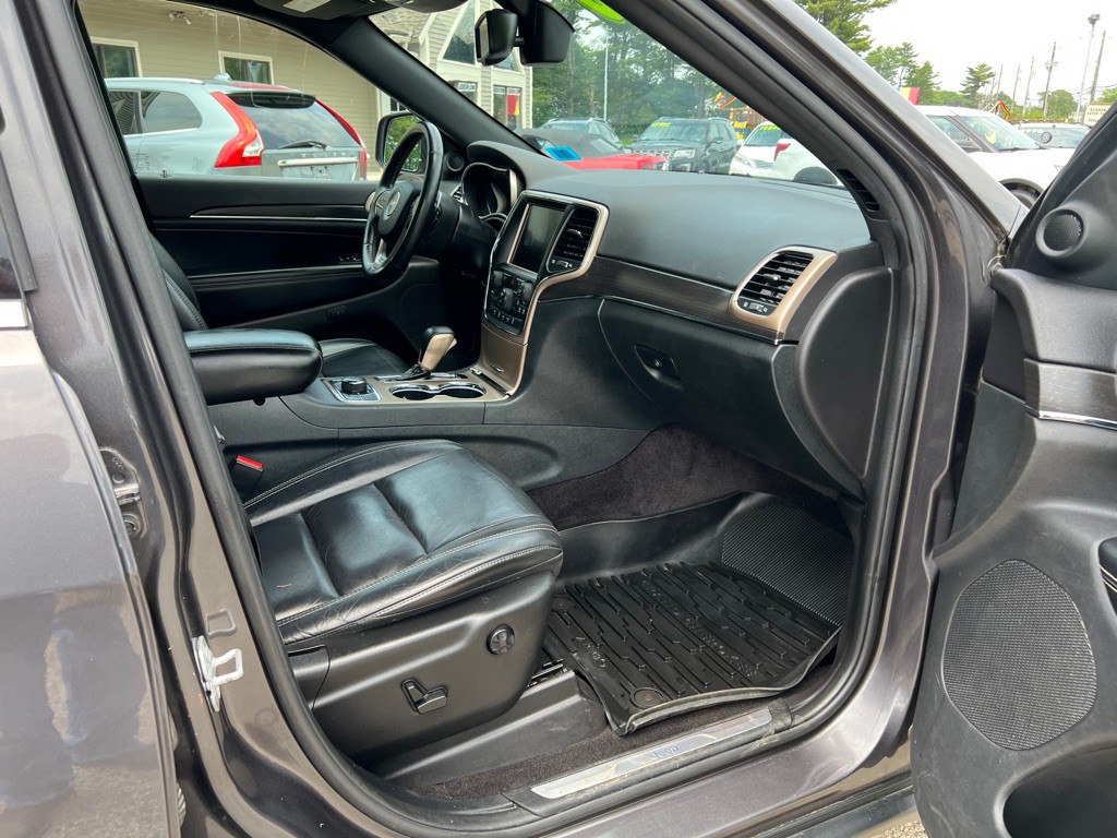 2016 Jeep Grand Cherokee Image 18