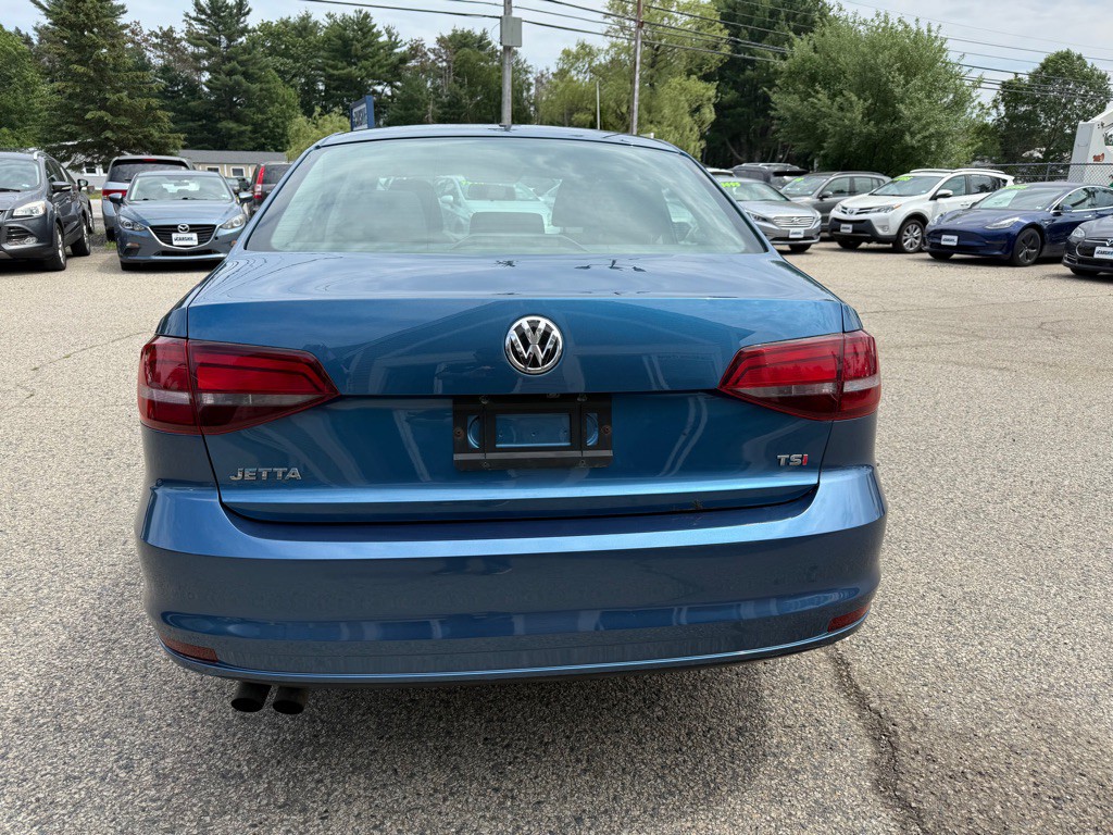2017 Volkswagen Jetta Image 6