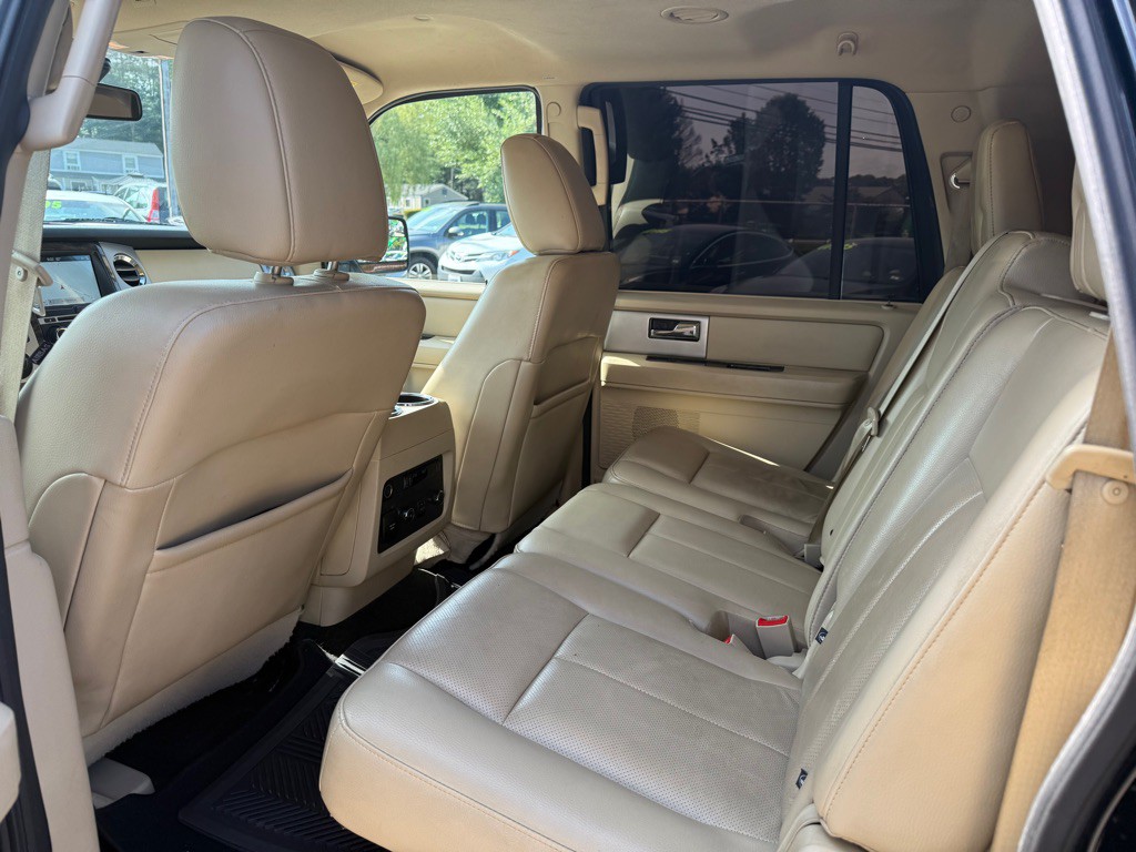 2017 Ford Expedition Image 11