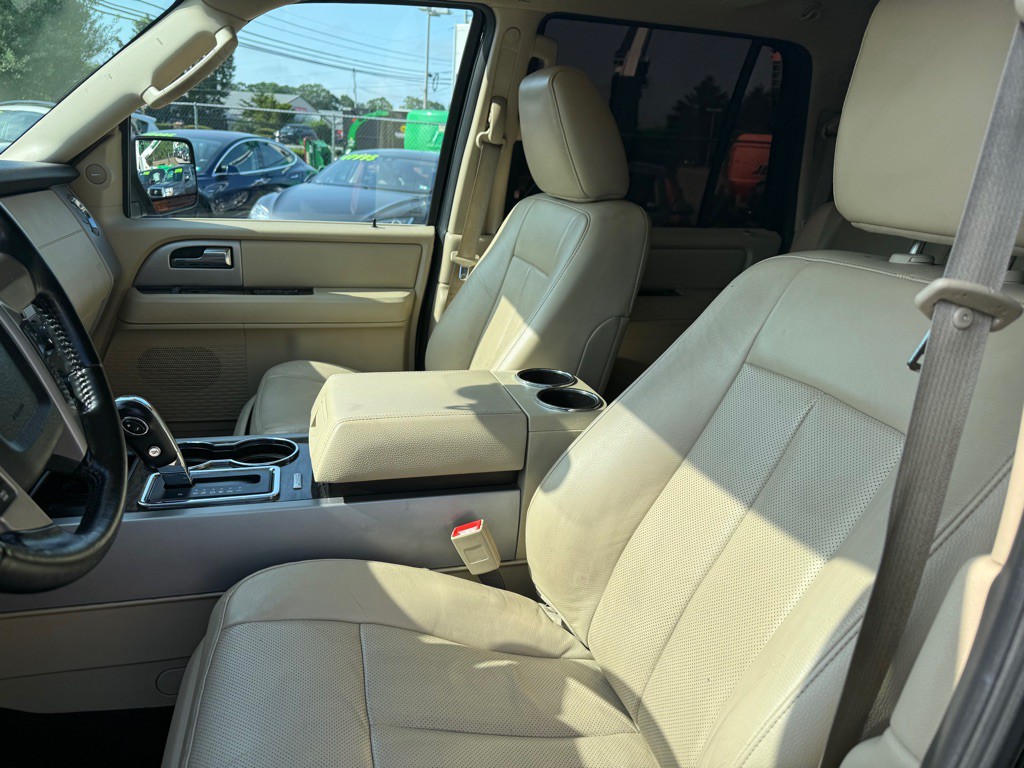2017 Ford Expedition Image 13