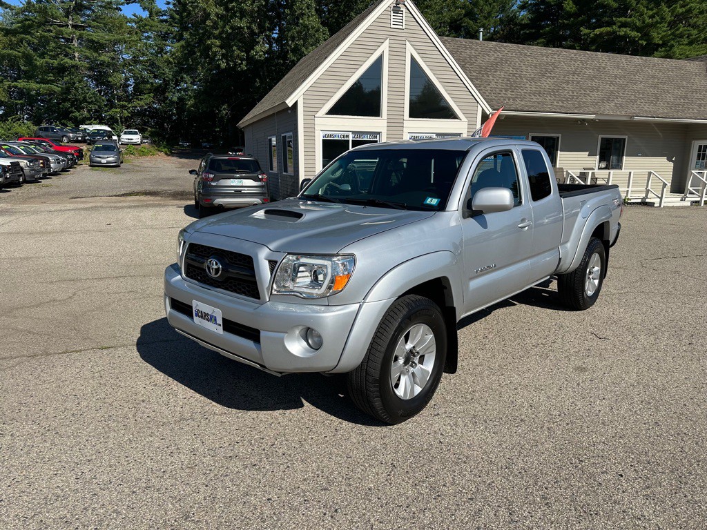 2011 Toyota Tacoma Image 1