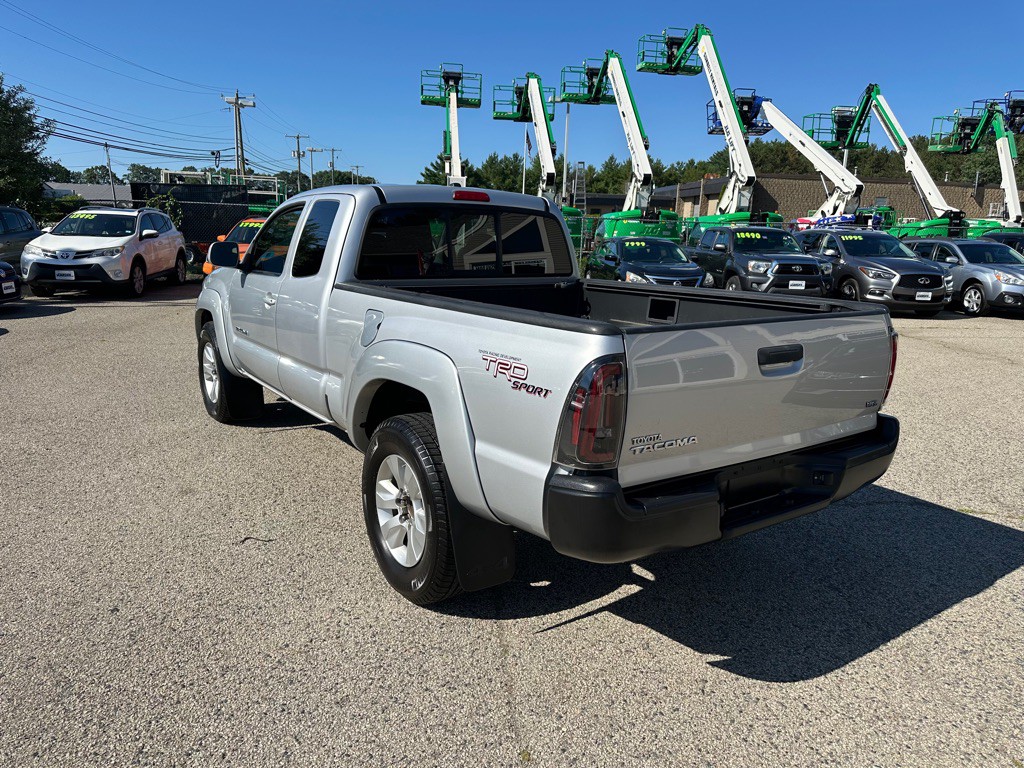 2011 Toyota Tacoma Image 6