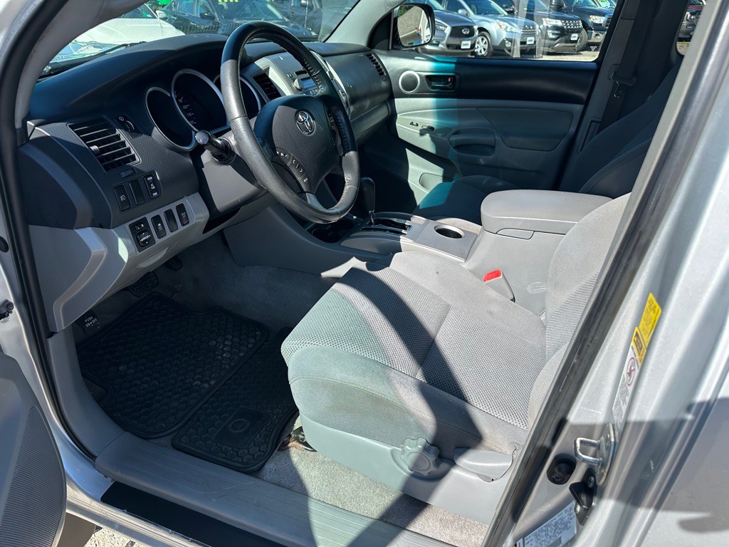 2011 Toyota Tacoma Image 10