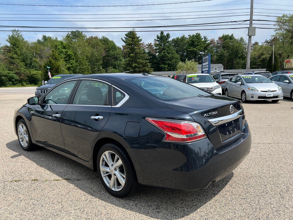 2014 Nissan Altima Image 7