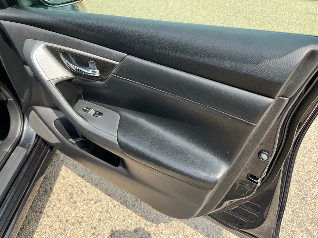 2014 Nissan Altima Image 17