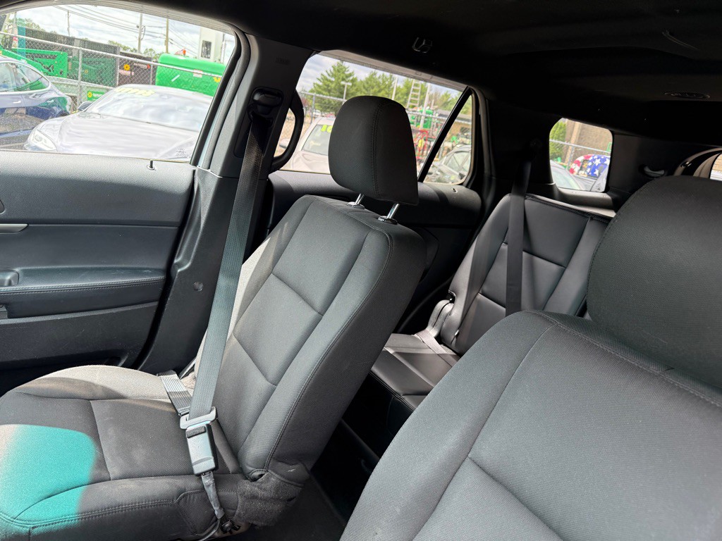 2016 Ford Explorer Image 12