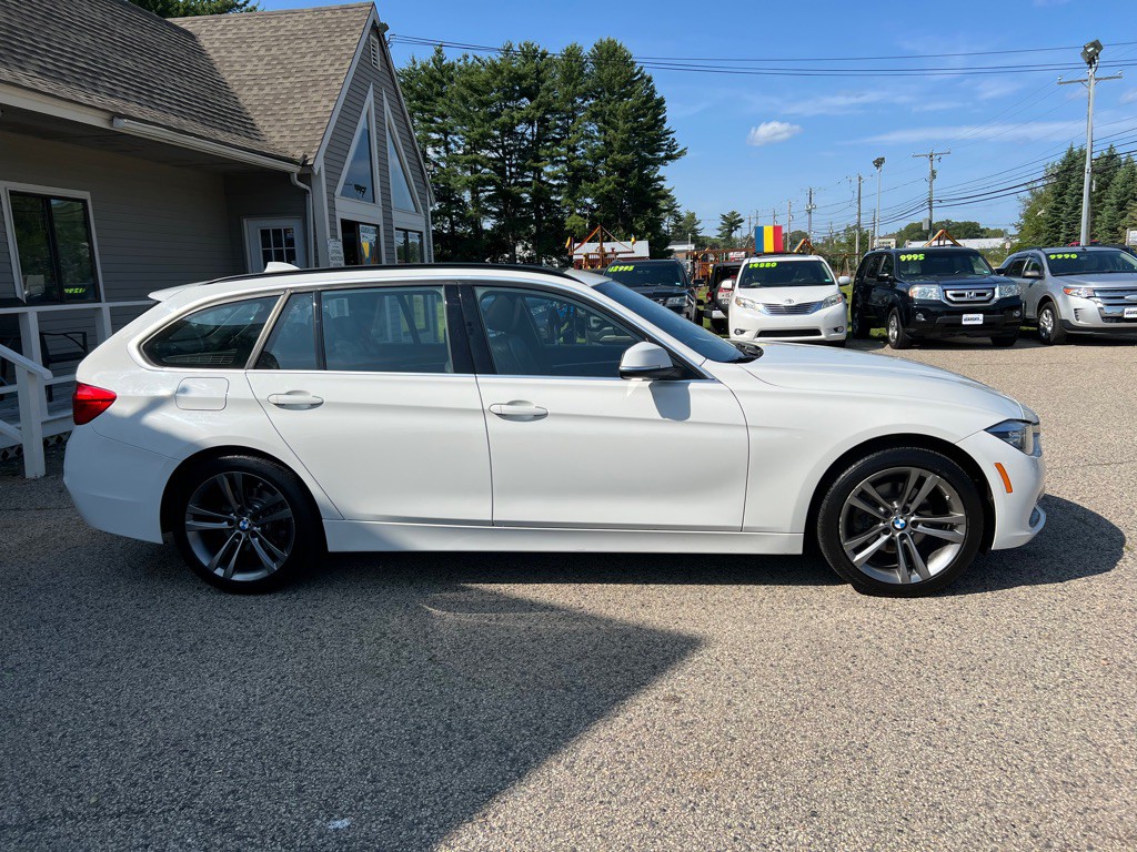 2018 BMW 3 Series Image 4