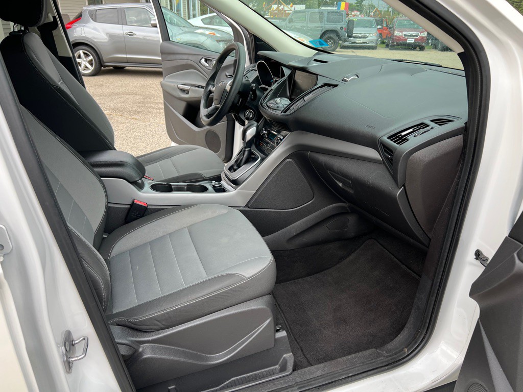 2013 Ford Escape Image 16