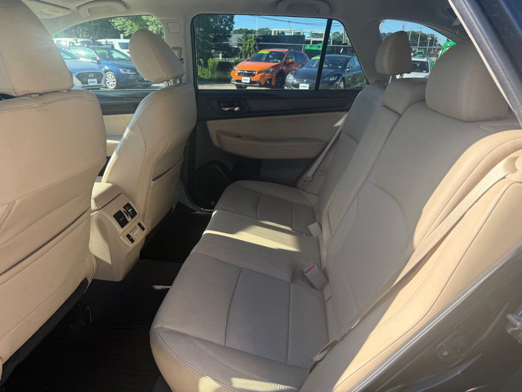 2018 Subaru Outback Image 12