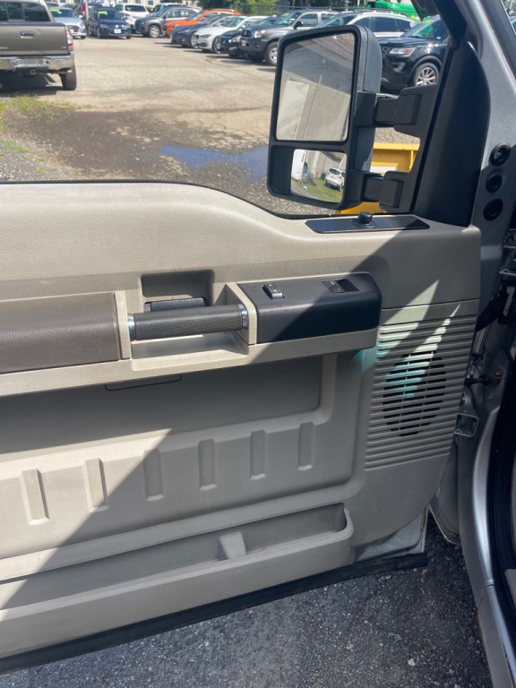 2010 Ford F-350 Image 13