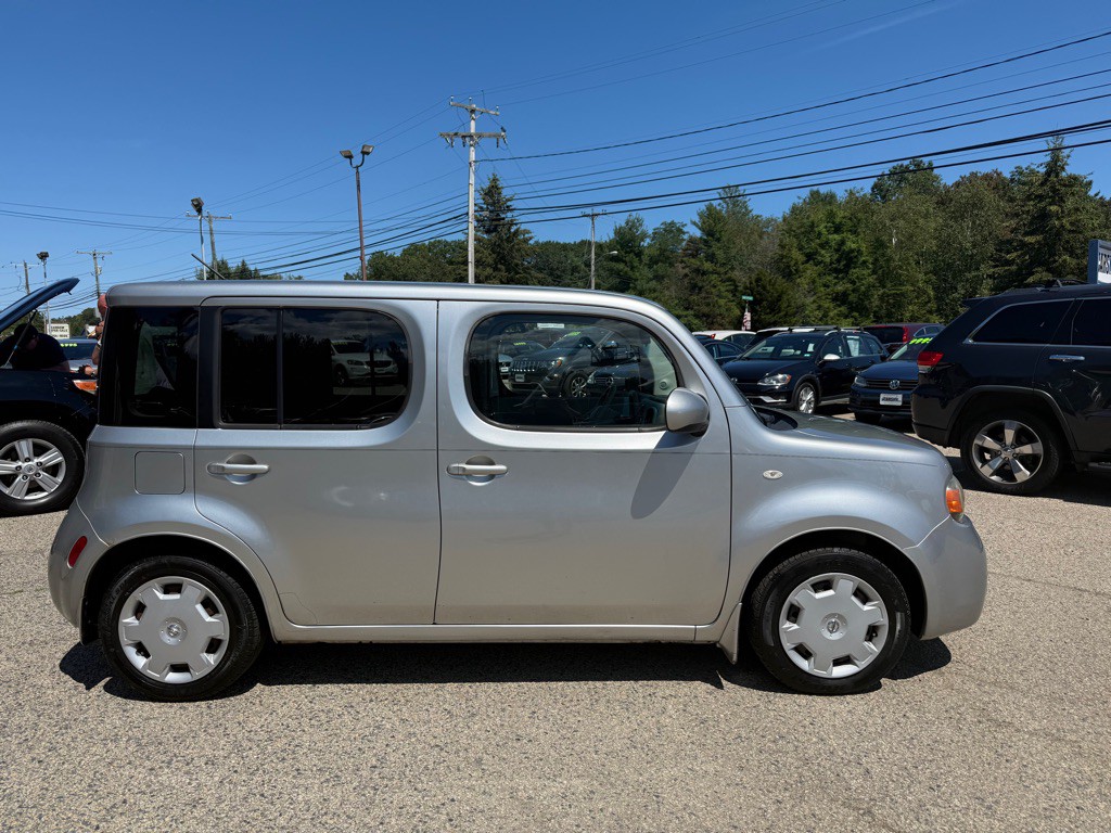 2010 Nissan Cube Image 4