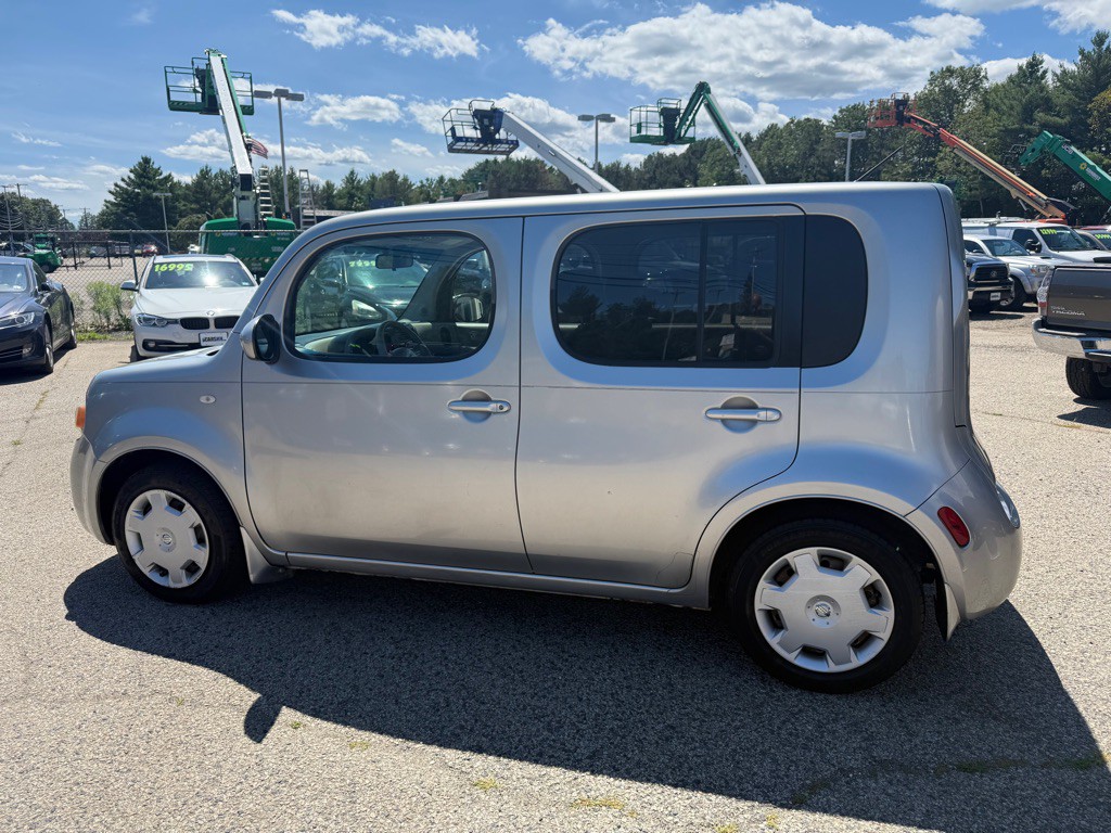 2010 Nissan Cube Image 8