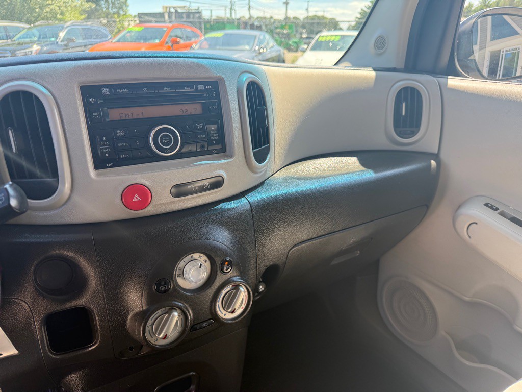 2010 Nissan Cube Image 14