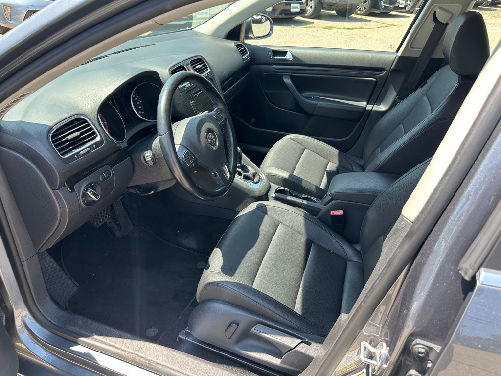 2012 Volkswagen Jetta Image 9