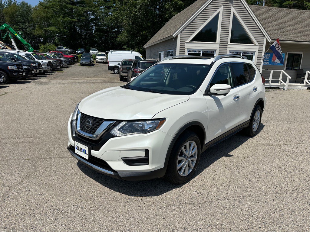 2018 Nissan Rogue Image 1