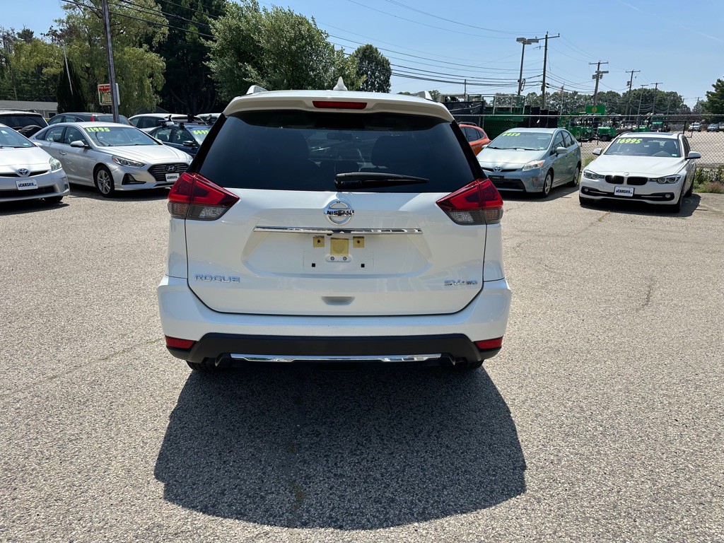 2018 Nissan Rogue Image 6
