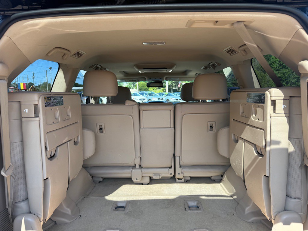 2013 Toyota Land Cruiser Image 10