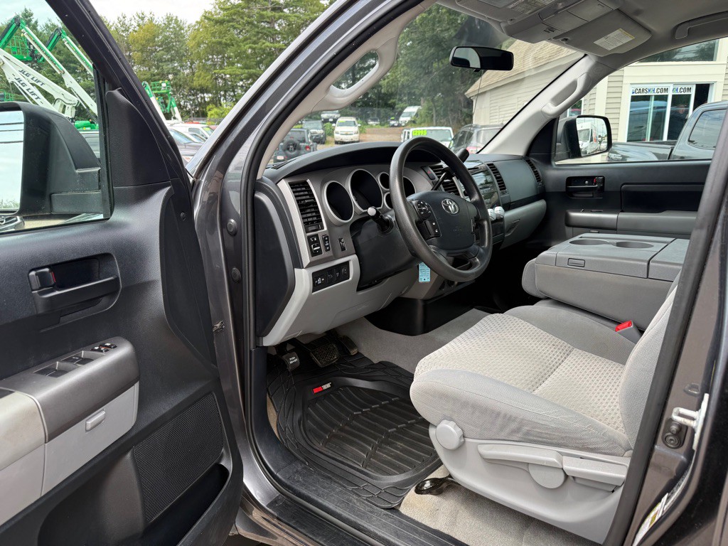 2011 Toyota Tundra Image 12