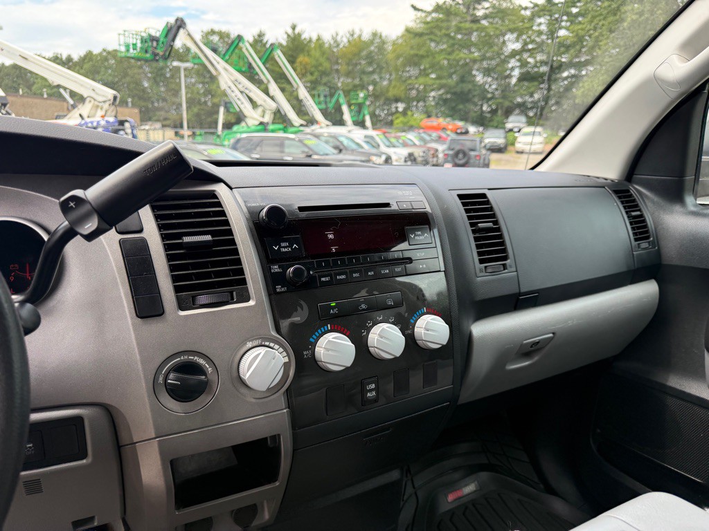 2011 Toyota Tundra Image 14