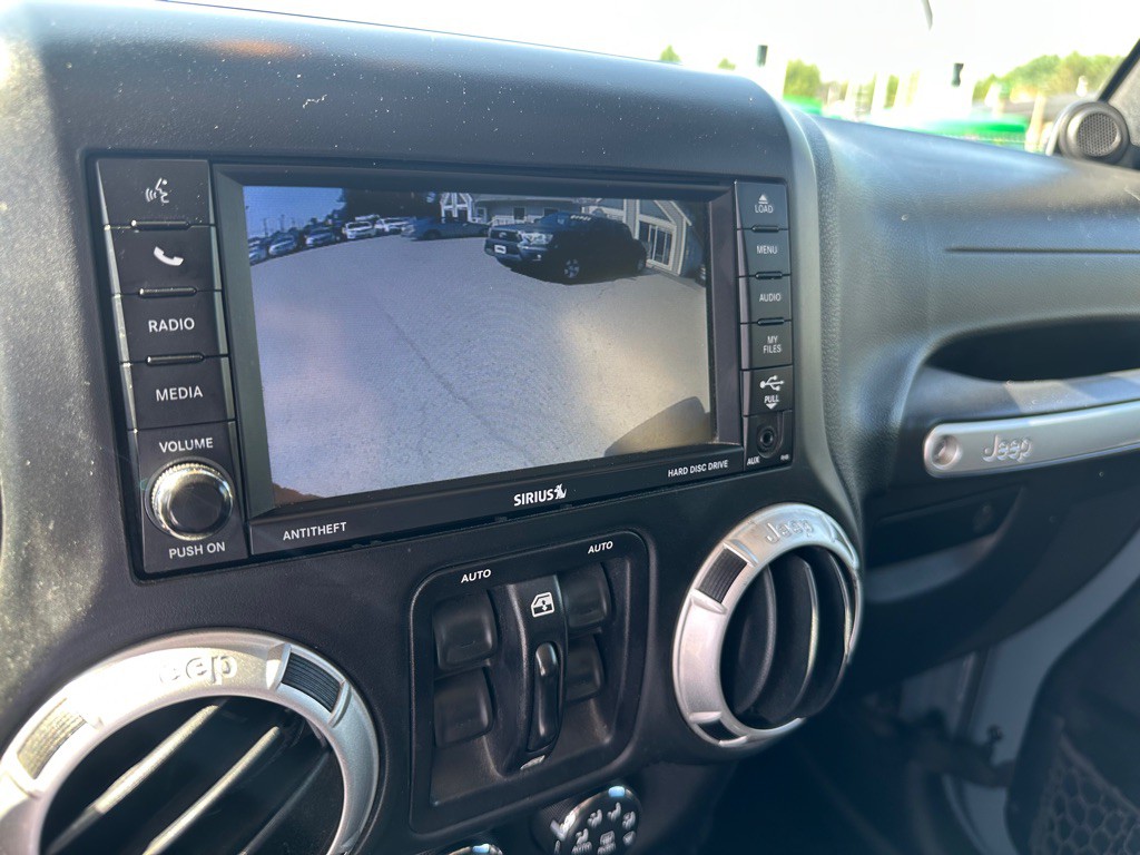 2014 Jeep Wrangler Unlimited Image 15