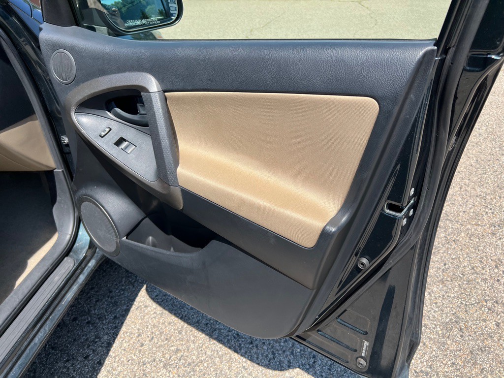 2009 Toyota Rav4 Image 17
