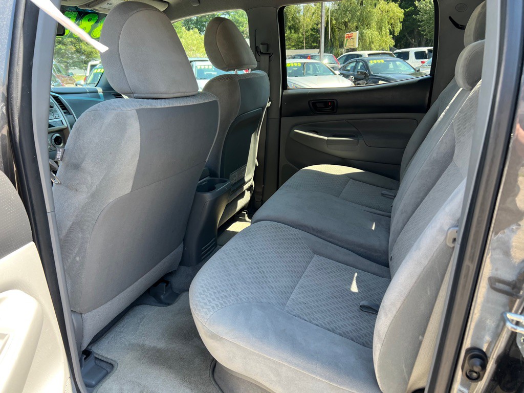 2011 Toyota Tacoma Image 11