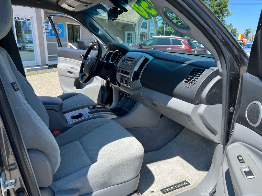 2011 Toyota Tacoma Image 15