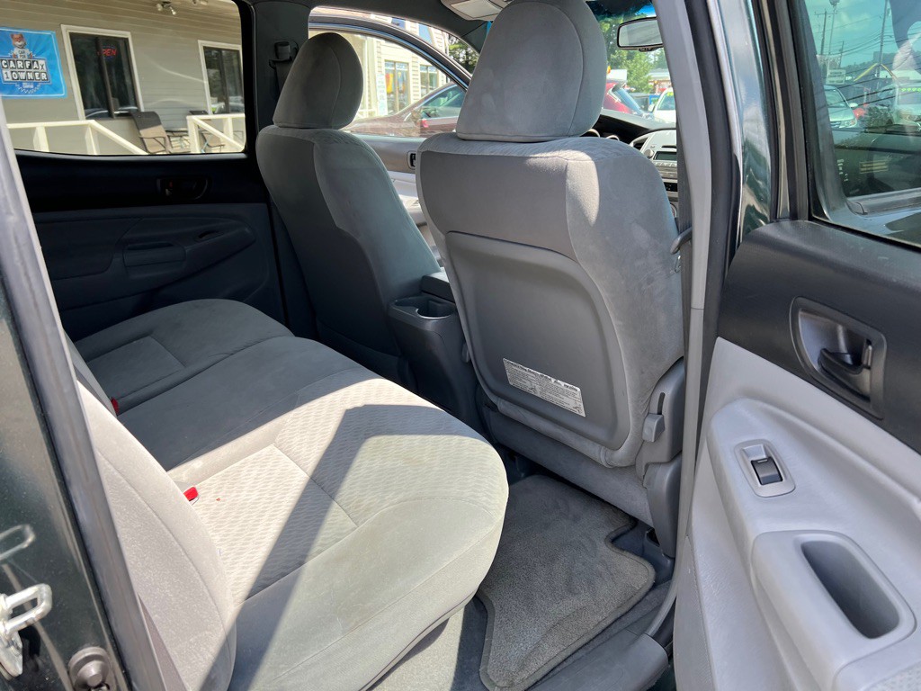 2010 Toyota Tacoma Image 14