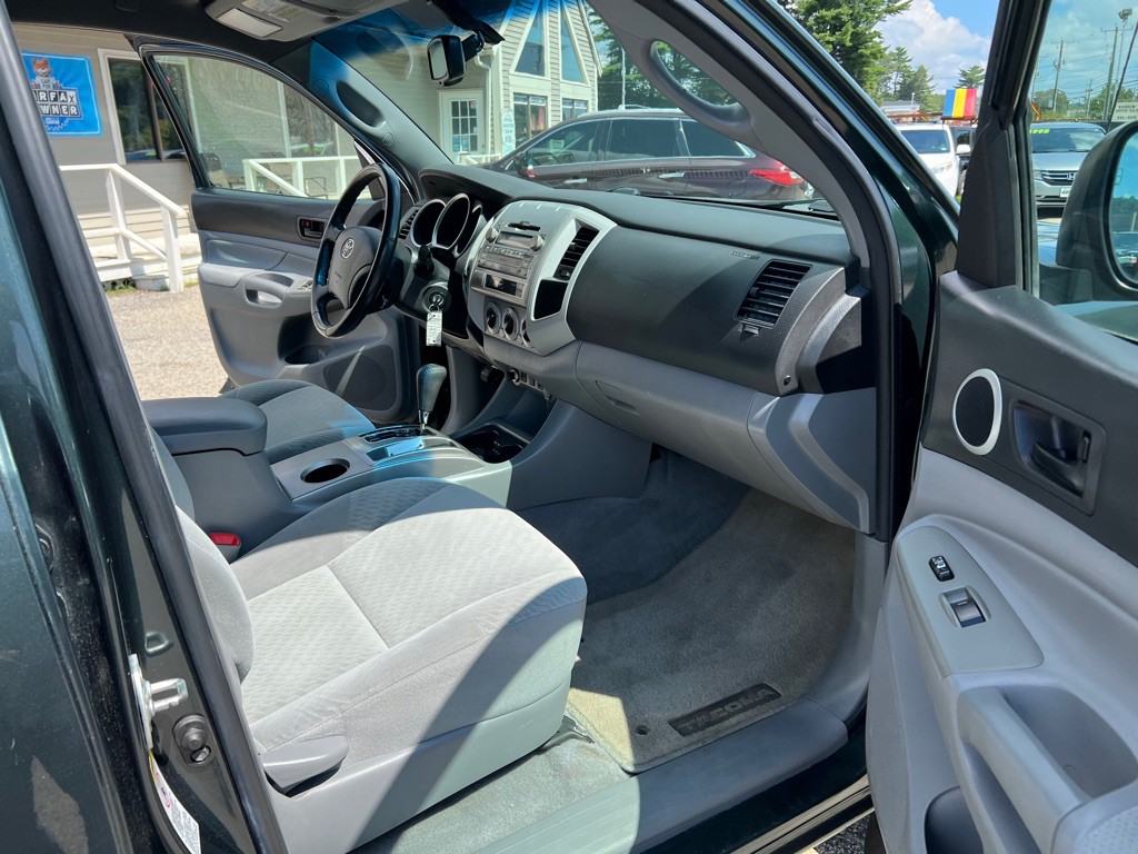 2010 Toyota Tacoma Image 16