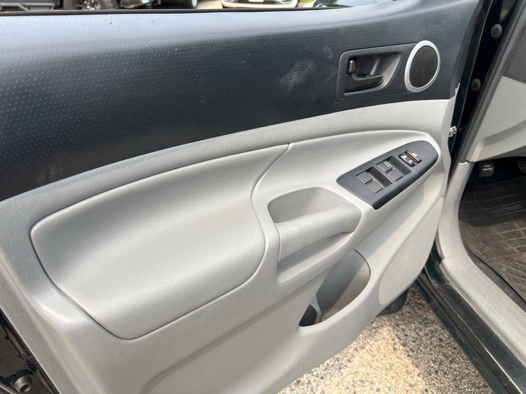 2013 Toyota Tacoma Image 10