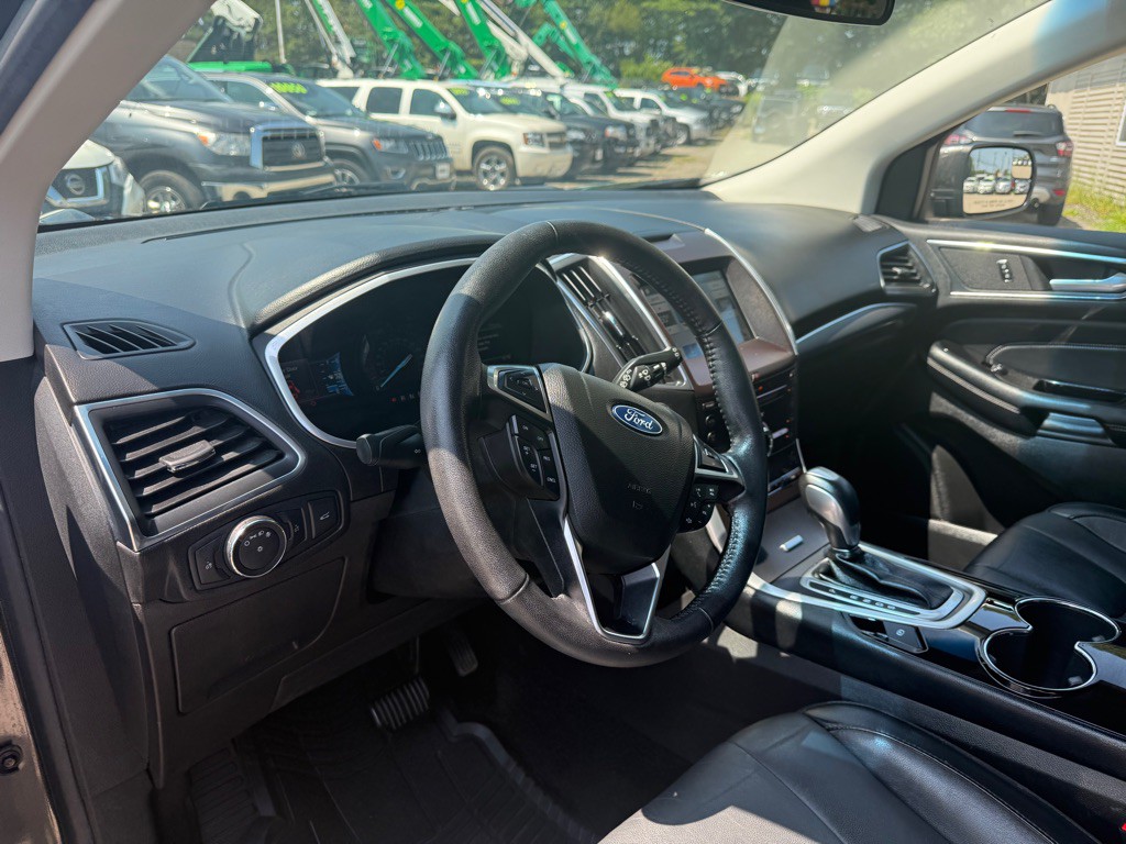 2018 Ford Edge Image 13