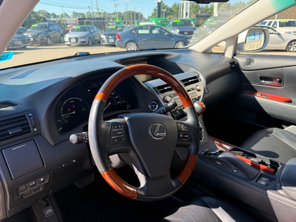 2010 Lexus RX Image 13