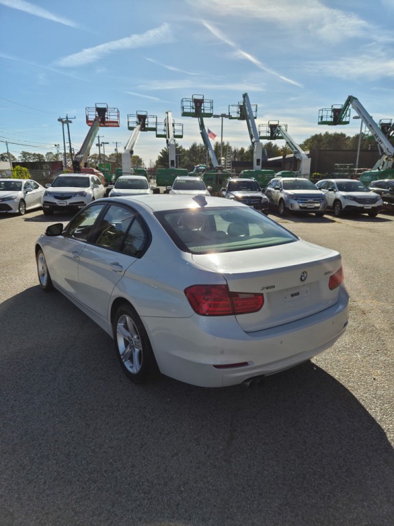2015 BMW 3 Series Image 6