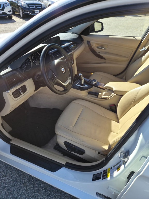 2015 BMW 3 Series Image 7