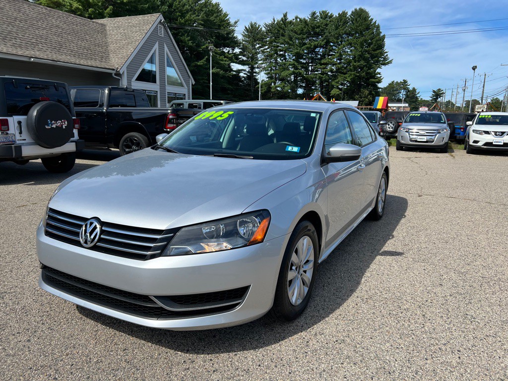 2015 Volkswagen Passat Image 1