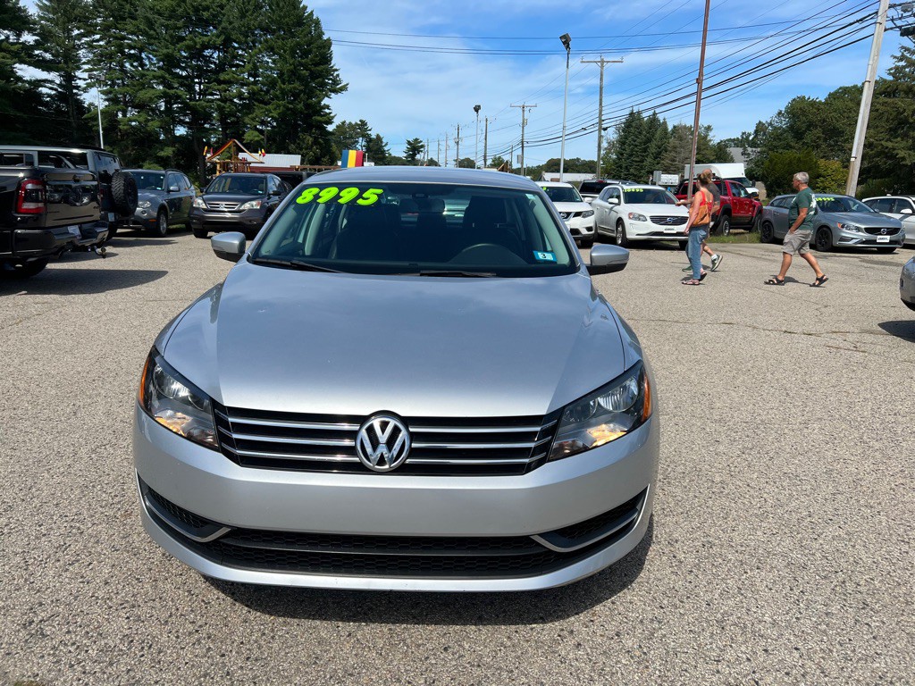2015 Volkswagen Passat Image 2