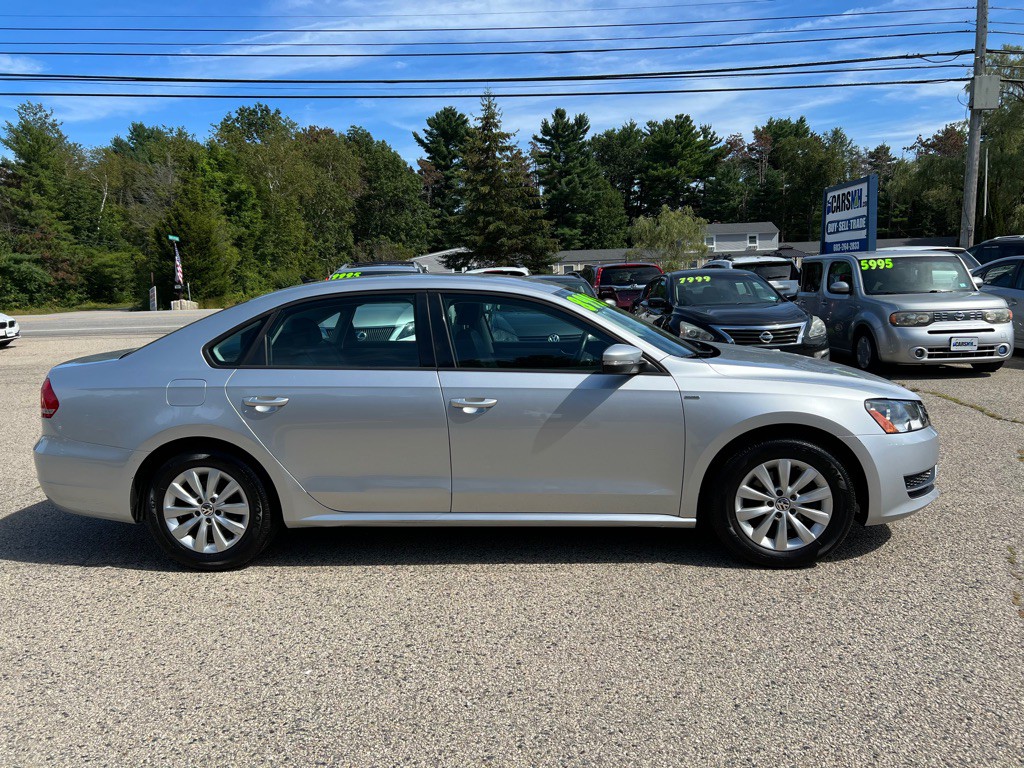 2015 Volkswagen Passat Image 4