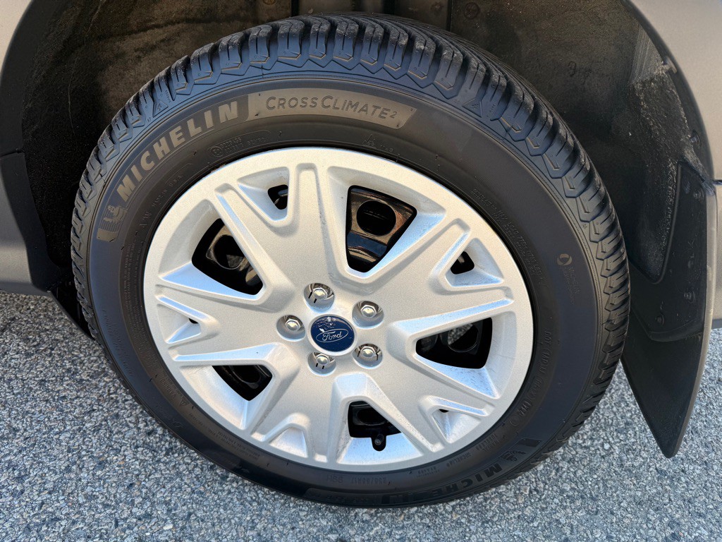 2016 Ford Escape Image 9