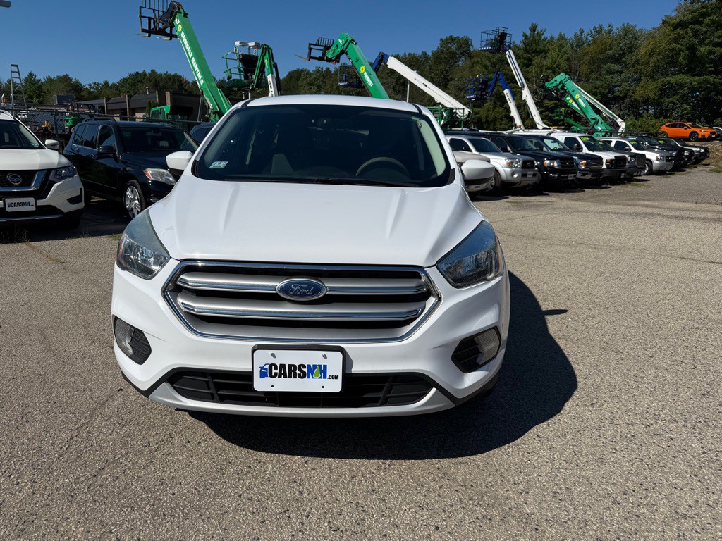 2017 Ford Escape Image 2