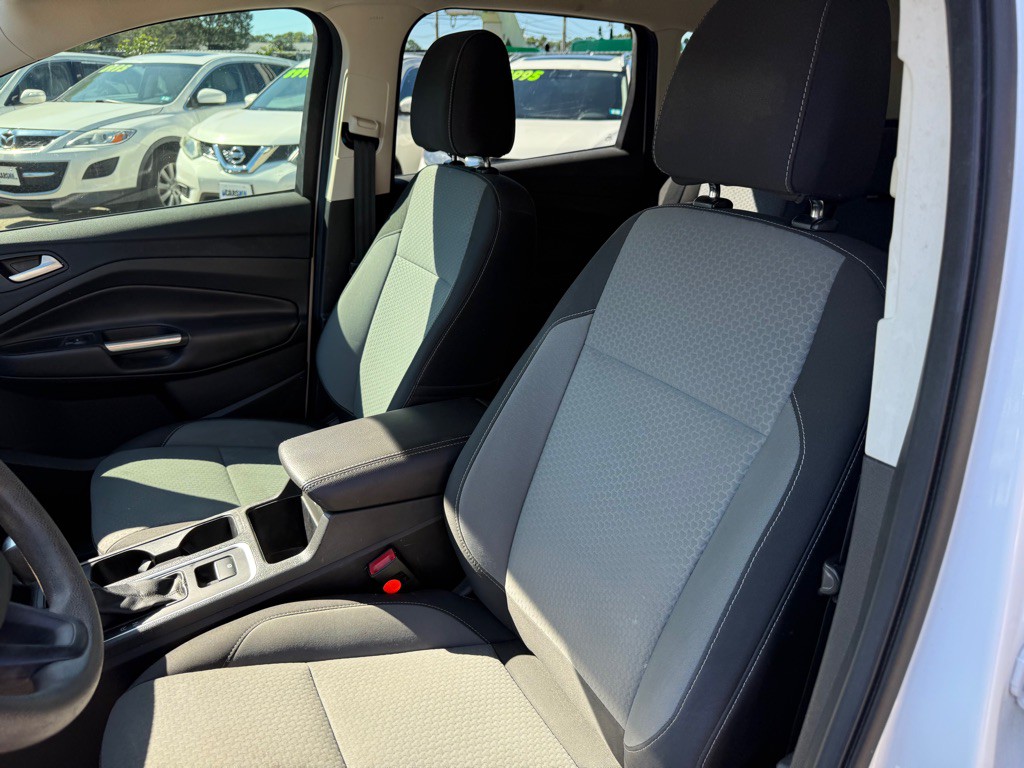 2017 Ford Escape Image 12