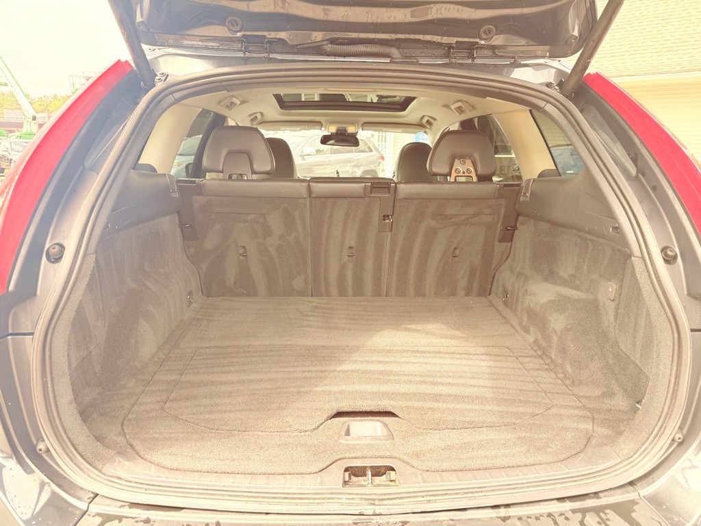 2012 Volvo XC60 Image 9