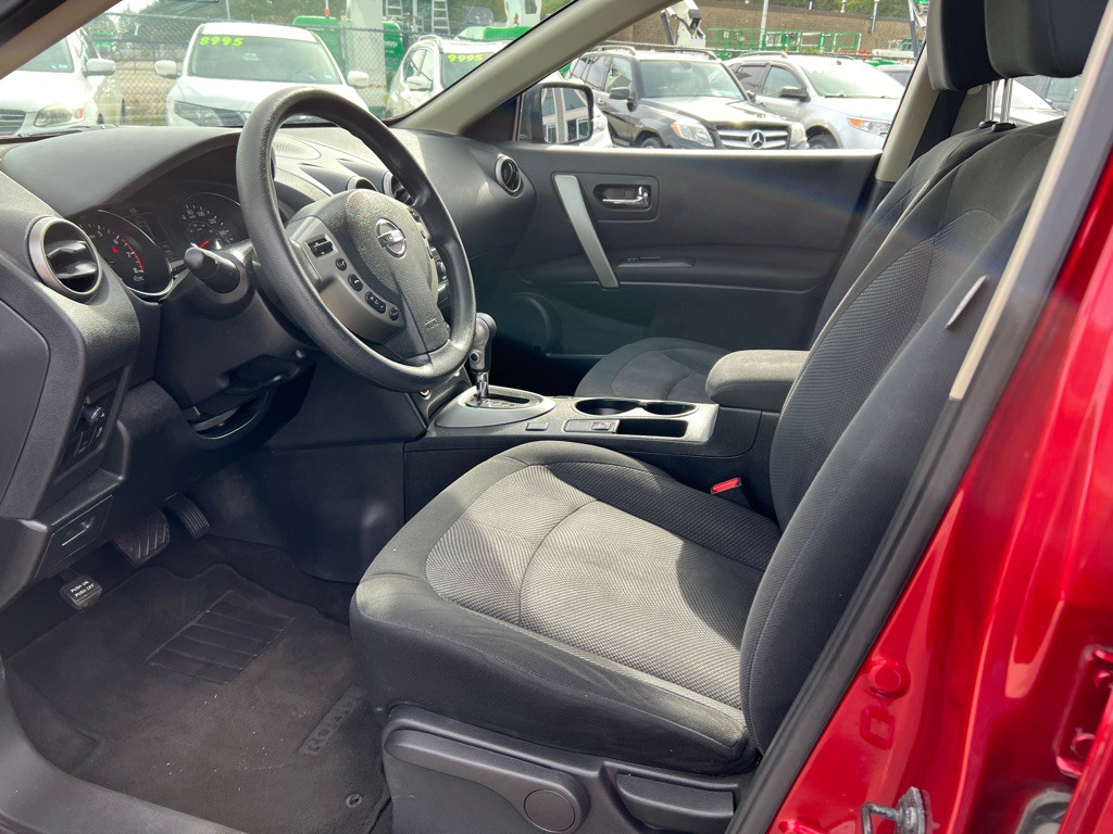 2014 Nissan Rogue Image 9