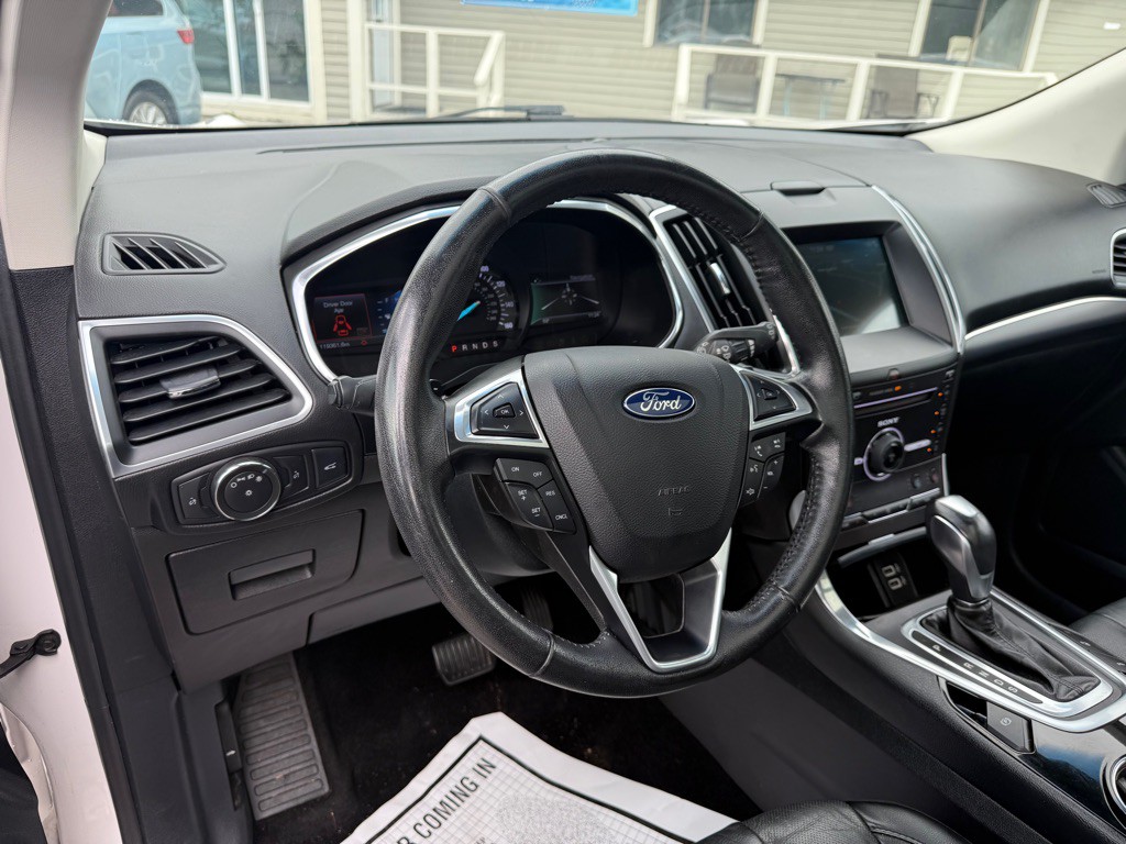 2016 Ford Edge Image 13
